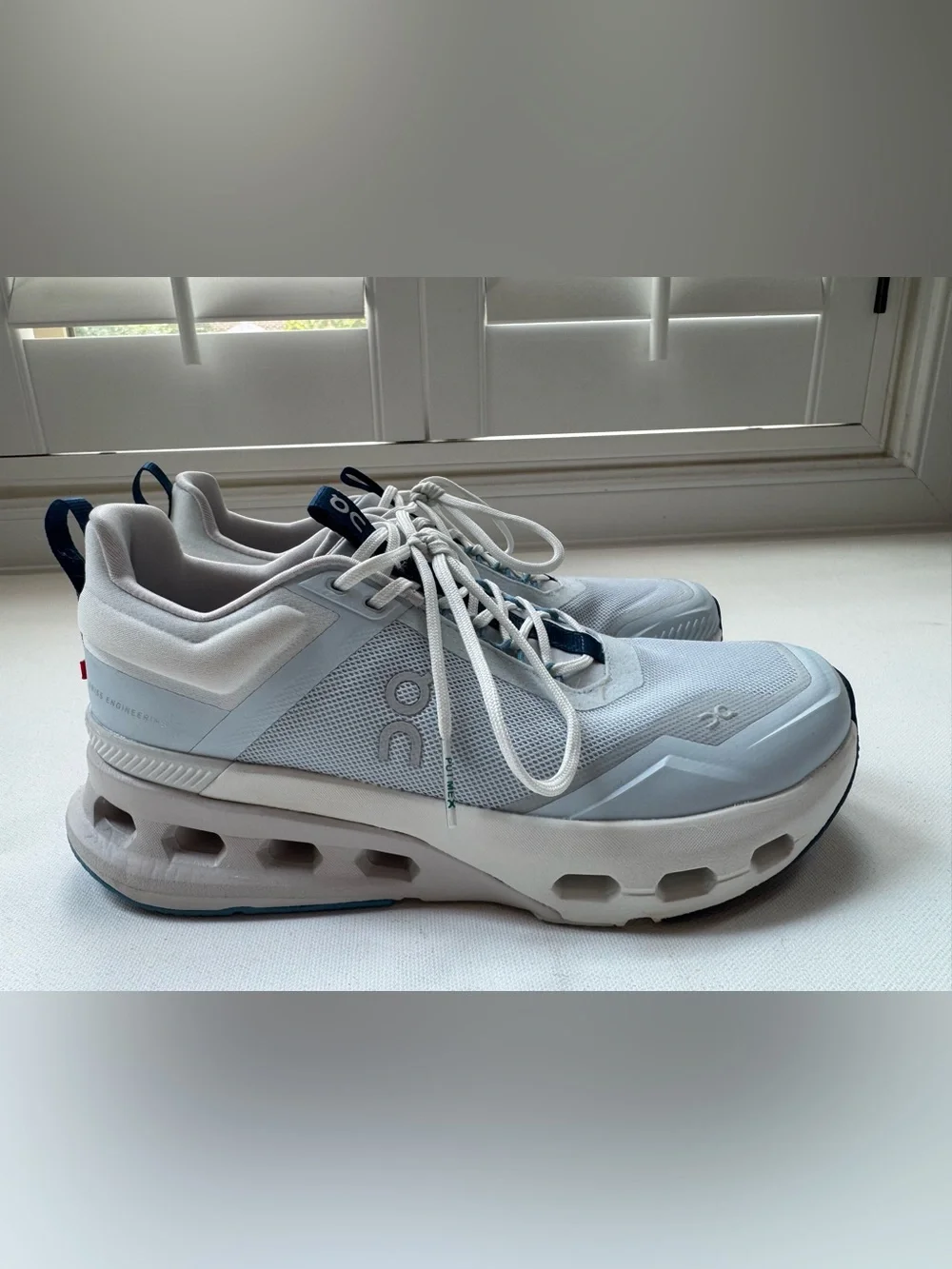 On Cloud Running Cloudnova X Sneakers Women’s Size 7.5 White/Glacier